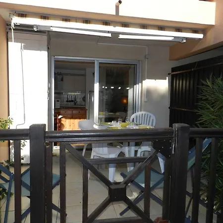 Apartmán Coin Nuit Avec Terrasse Et Parking Privatif A - Fr-1-251-900 *